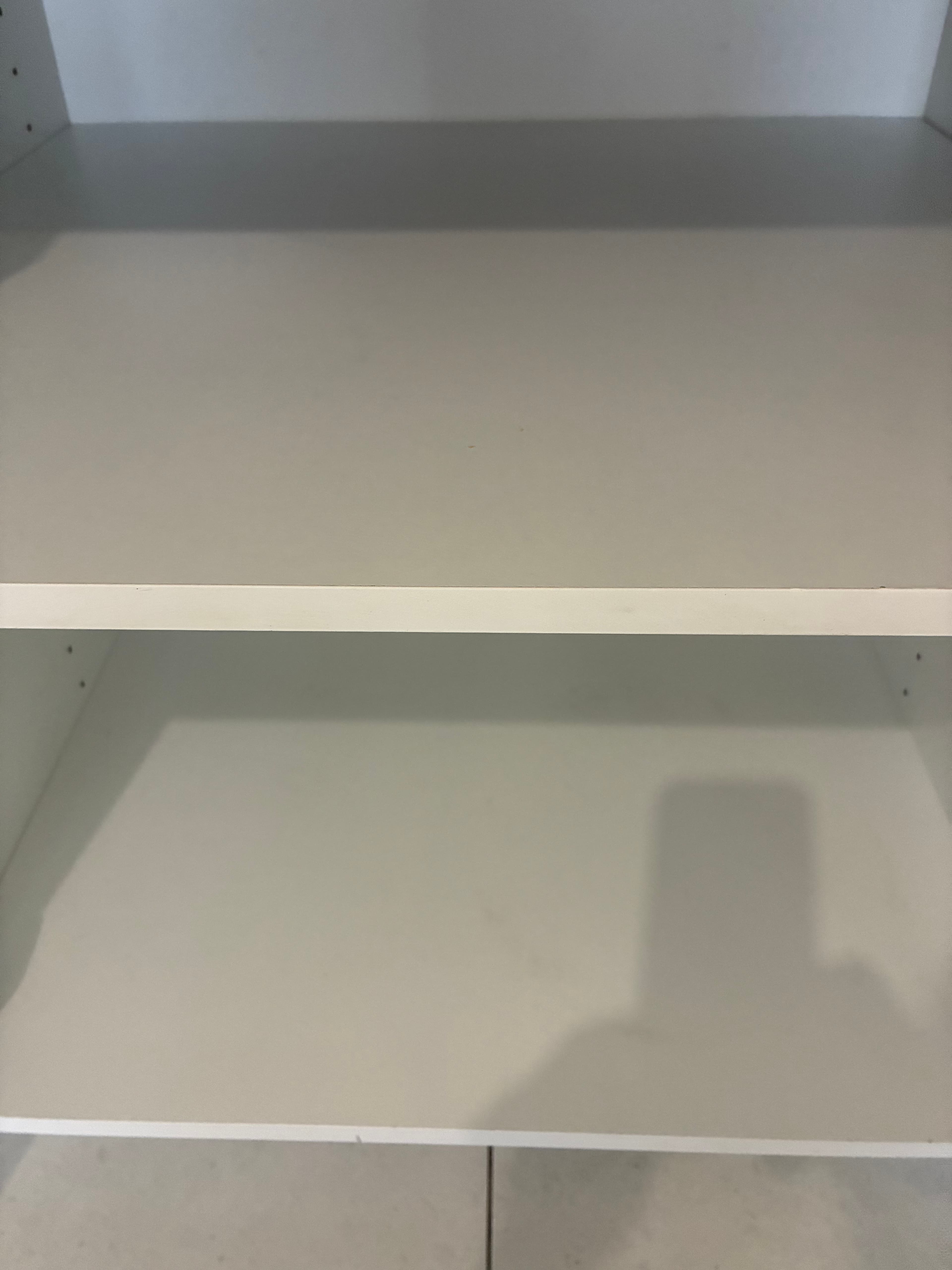 Nettoyage armoire de rangement - CDO Multiservices